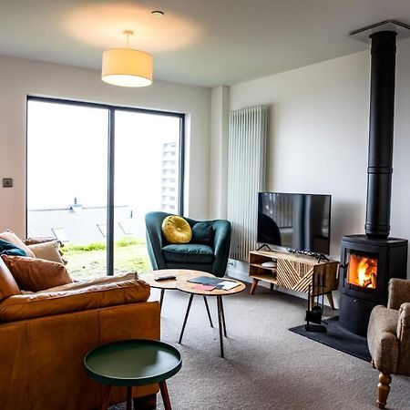 2 Bed Ground Floor Apartment - 7 Plas Pistyll Extérieur photo